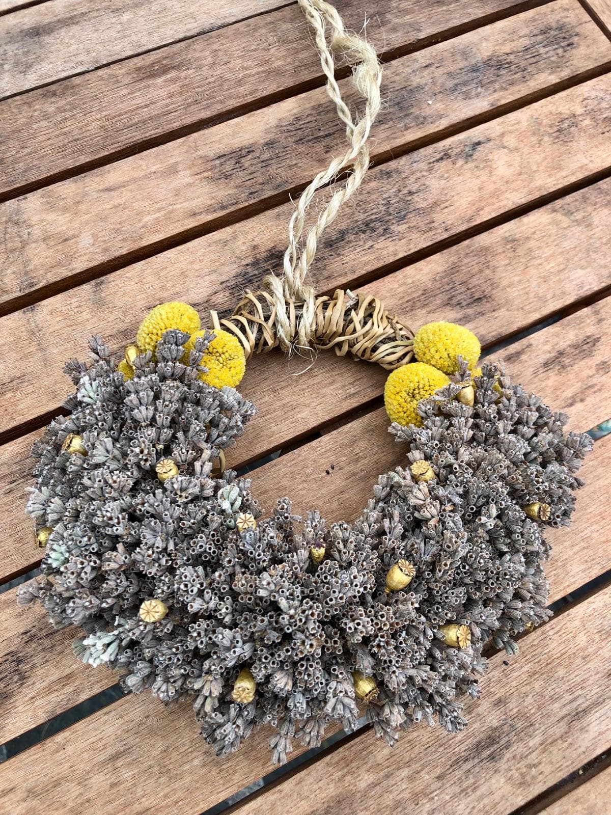 couronne lavande et coquelicots séchés